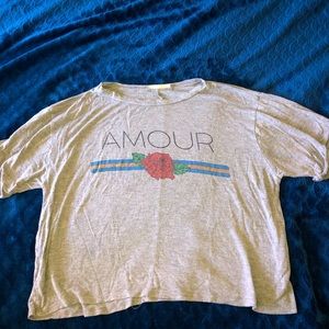 Cute crop top!